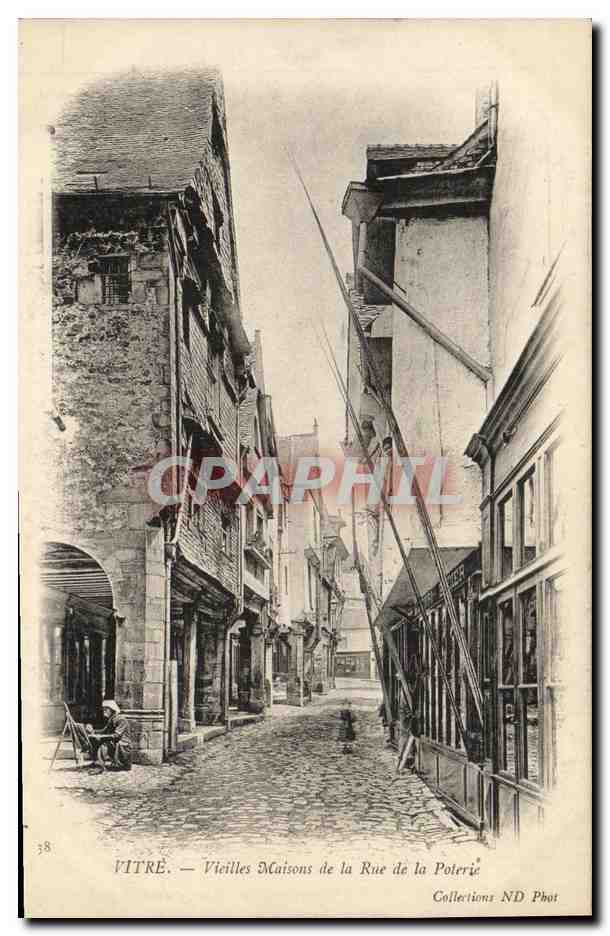 VITRÉ — Vieilles Maisons de la Rue de la Poterrie — Collections ND Phot