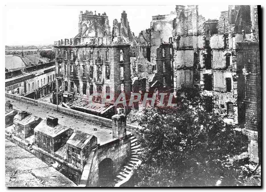 St-Malo - Cité Corsaire — Après la Bataille de St-Malo en 1944 — Cliché Kunzi