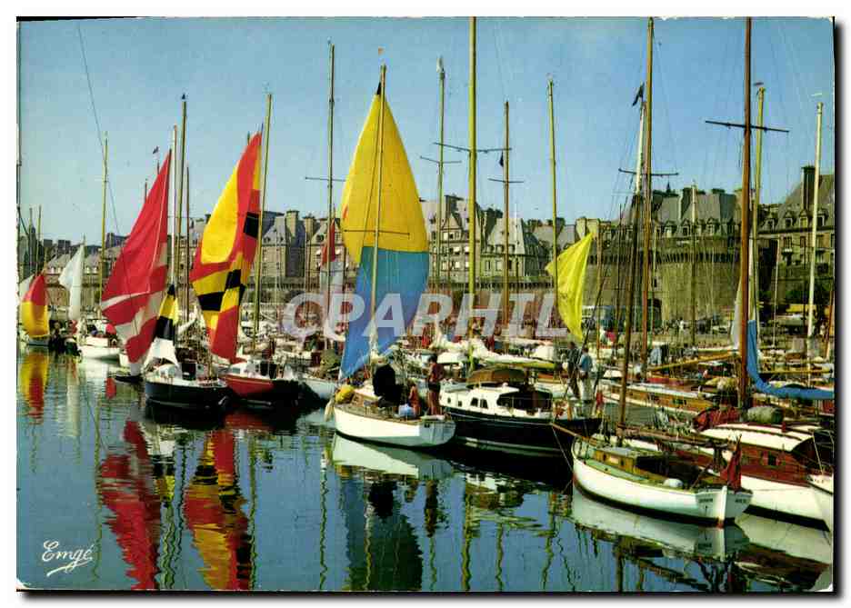 Saint-Malo — Port de plaisance avec voiliers — Éditeur Emgé, n° 2257