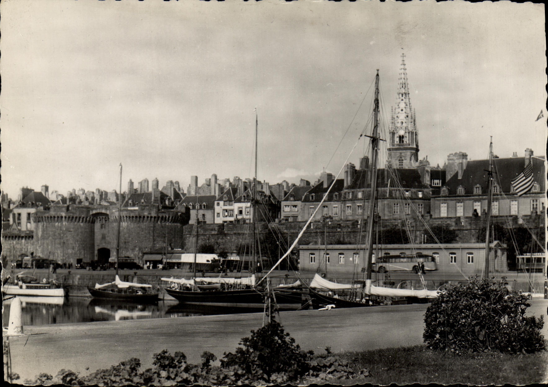 Saint-Malo (Ille-et-Vilaine) — La Grand'Porte e i Bassini — Edizione La Pré-Gène