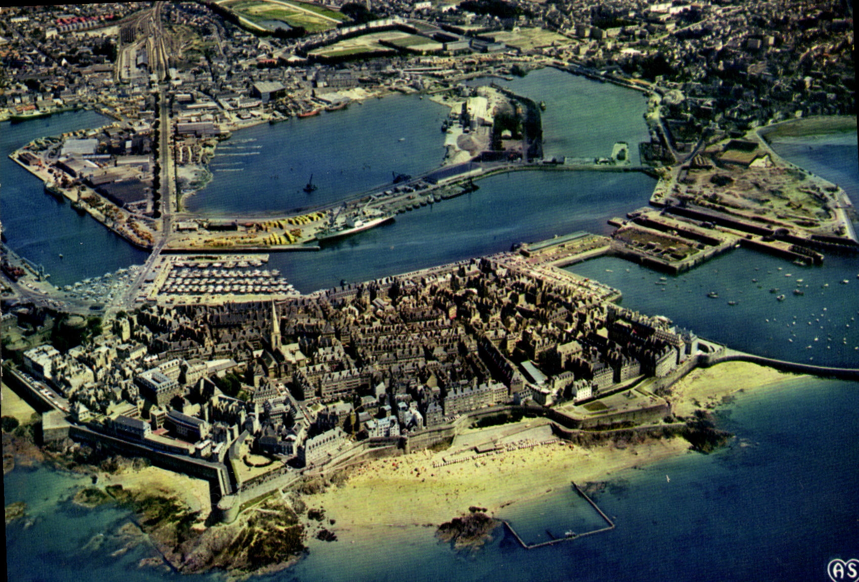 Saint-Malo — Vue Générale — La Bretagne Touristique