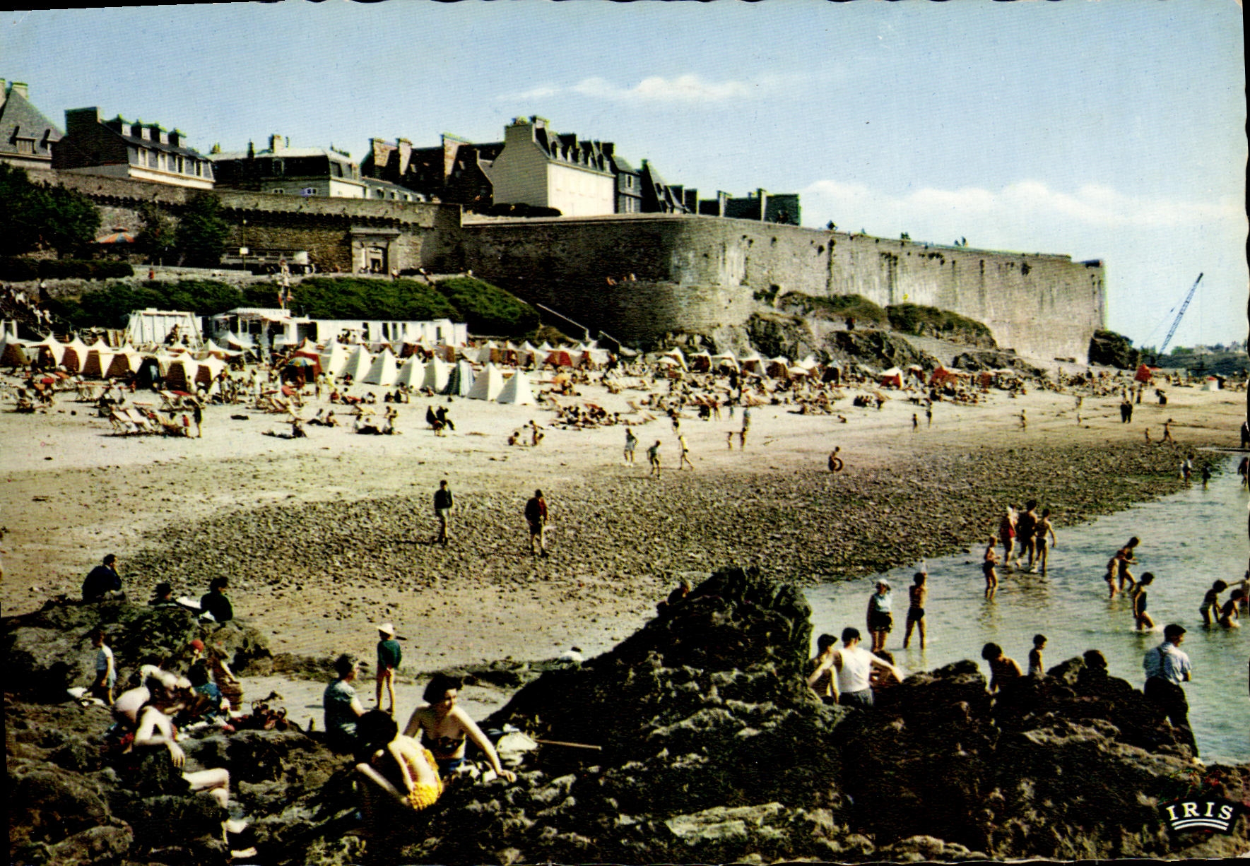 Saint-Malo - Ciudad de Corsarios — La Playa de Bonsecours y los Muros de Defensa — Iris