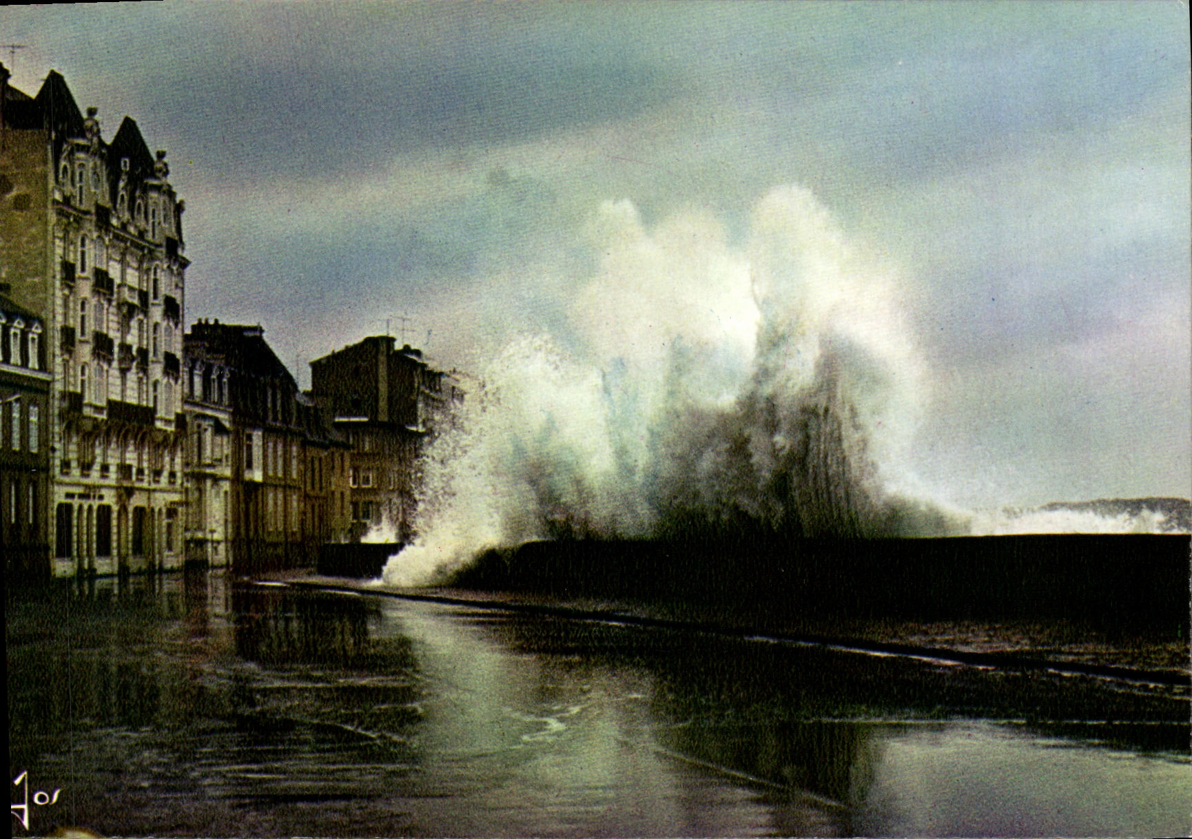 Vague sur la digue à Saint-Malo — Éditions d'Art JOS, série MX 7554