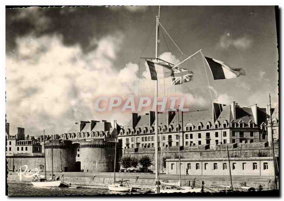 Saint-Malo (Il-et-Vilaine) — La Cité des Corsaires et les vieux Remparts — Edit. d'Art REMA