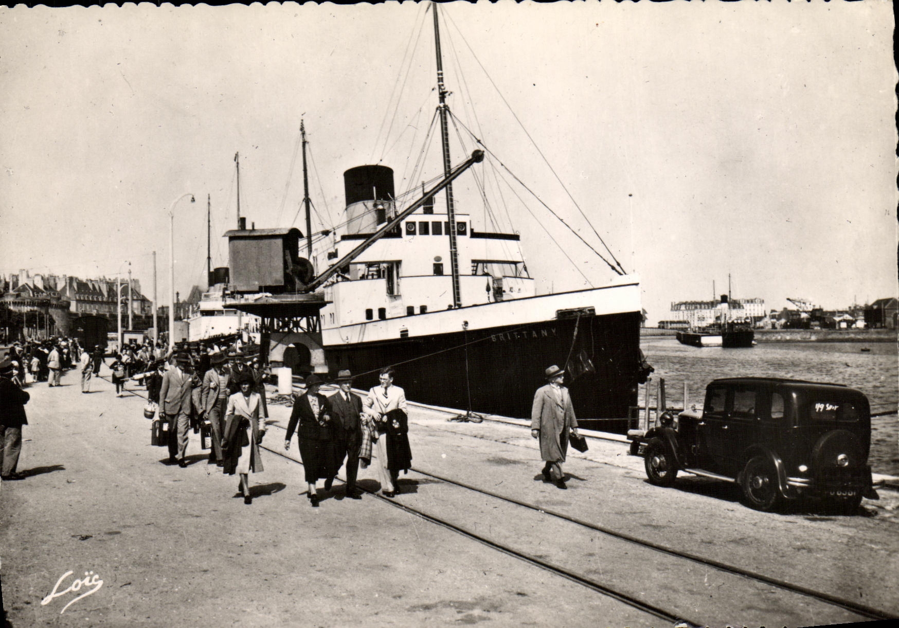 Hafen von Saint-Malo — Der Dampfer BRITTANY — Edition MESNY, Rennes
