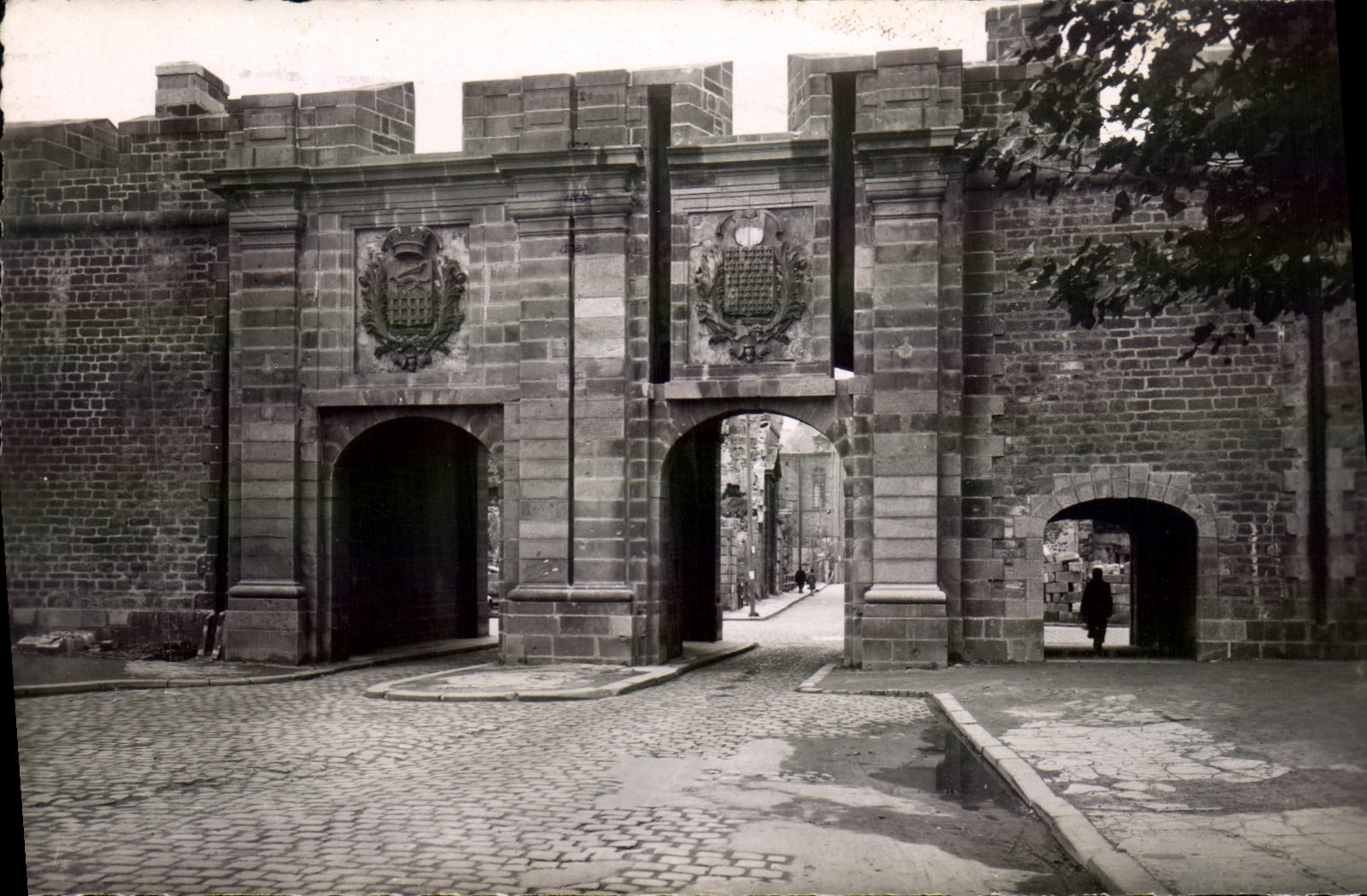 Porte Saint-Vincent — Saint-Malo — Éditions du Globe