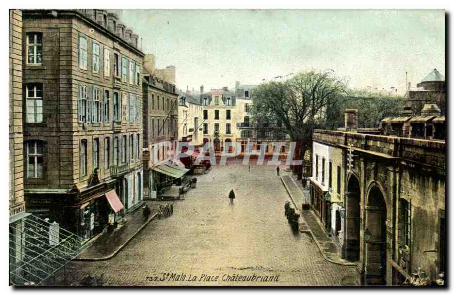 Saint-Malo — La Place Châteaubriand — éditeur A. Guillaud