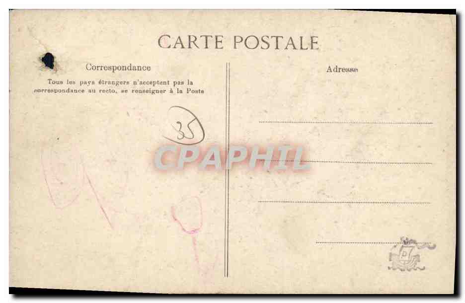 Saint-Malo — Sur la Place Châteaubriand — G. F. n°3696 — Reverso