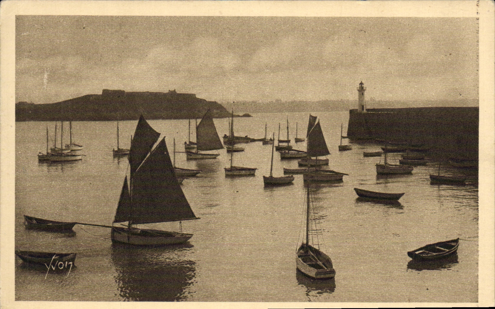 Saint-Malo — Un Coin du Port — Édition d'Art YVON