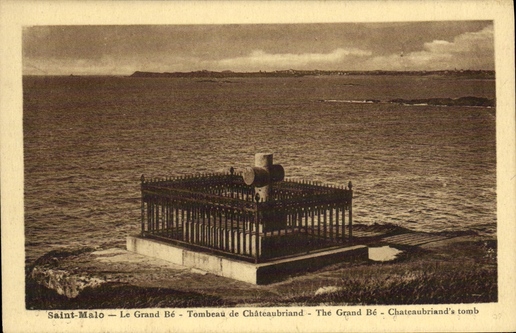 Saint-Malo — Le Grand Bé — Tombeau de Châteaubriand