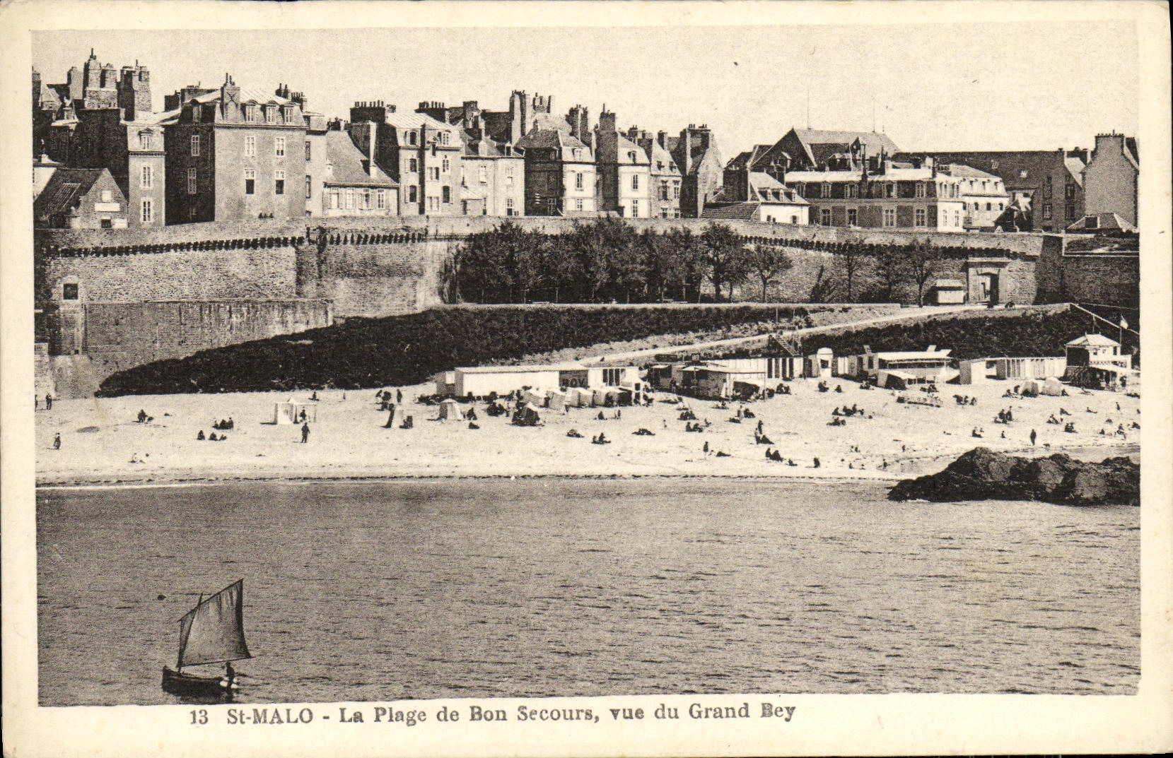 St-Malo - La Plage de Bon Secours, vista del Grand Bey