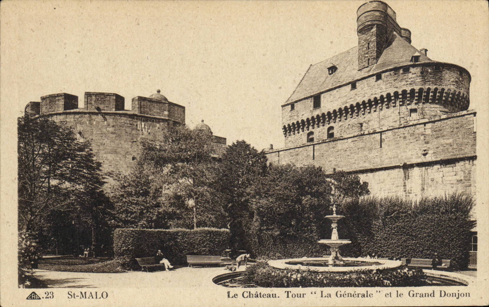 St-Malo — Das Schloss. Turm "La Générale" und der Große Donjon — Vintage Postcard/Antike Ansichtskarte