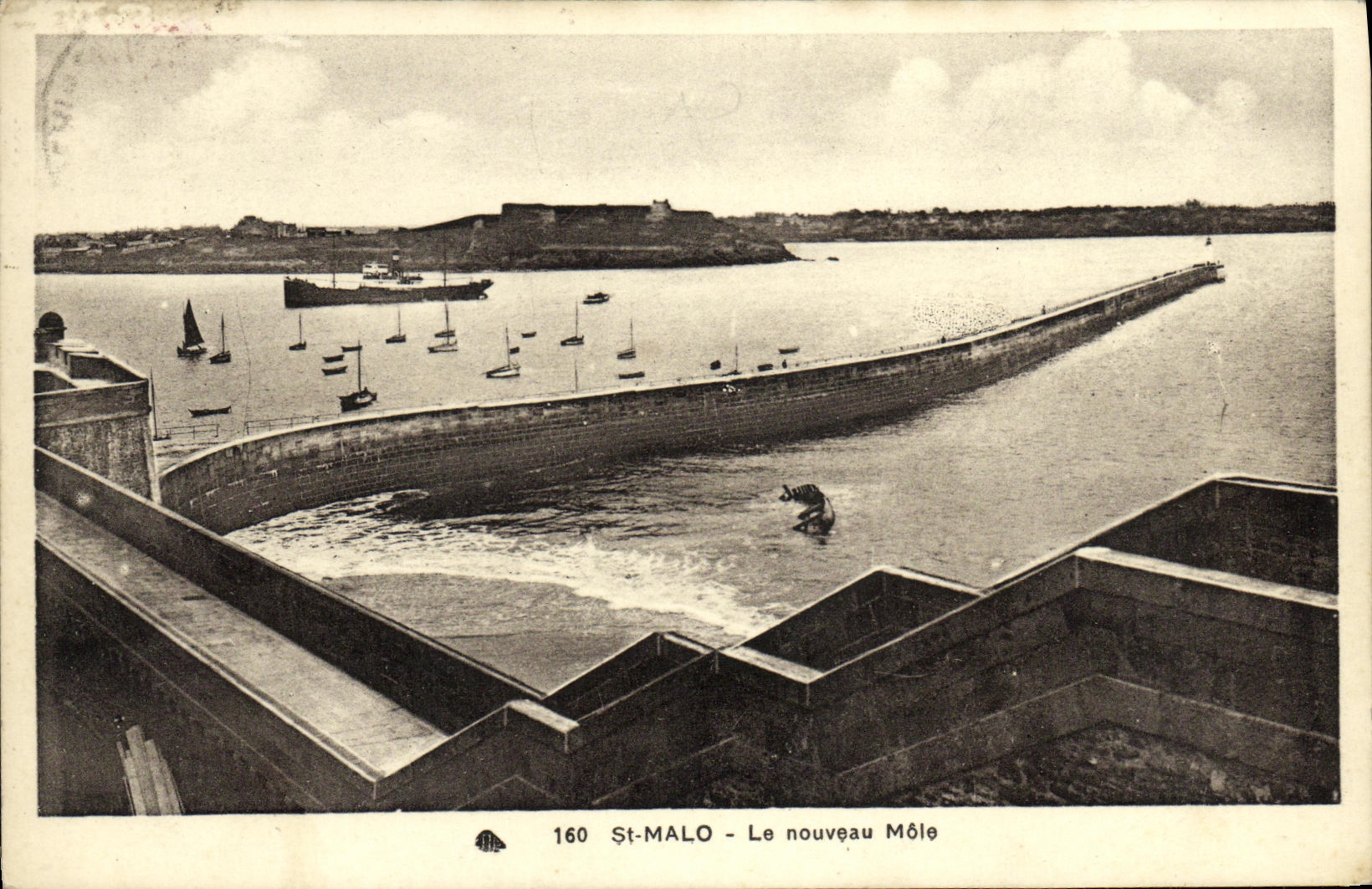 St-Malo - Le nouveau Môle — éditeur G. Wildiger, n° 160