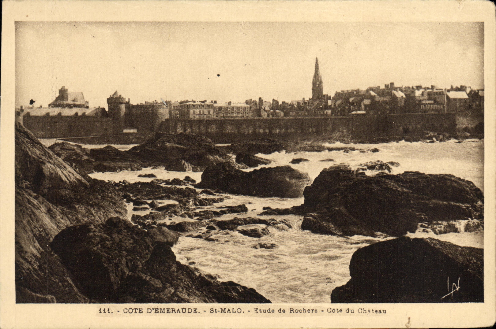 Côte d'Émeraude - St-Malo - Étude de Rochers - Côte du Château