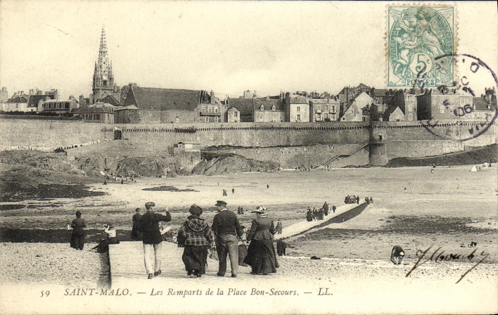 Saint-Malo — Les Remparts de la Place Bon-Secours — LL.