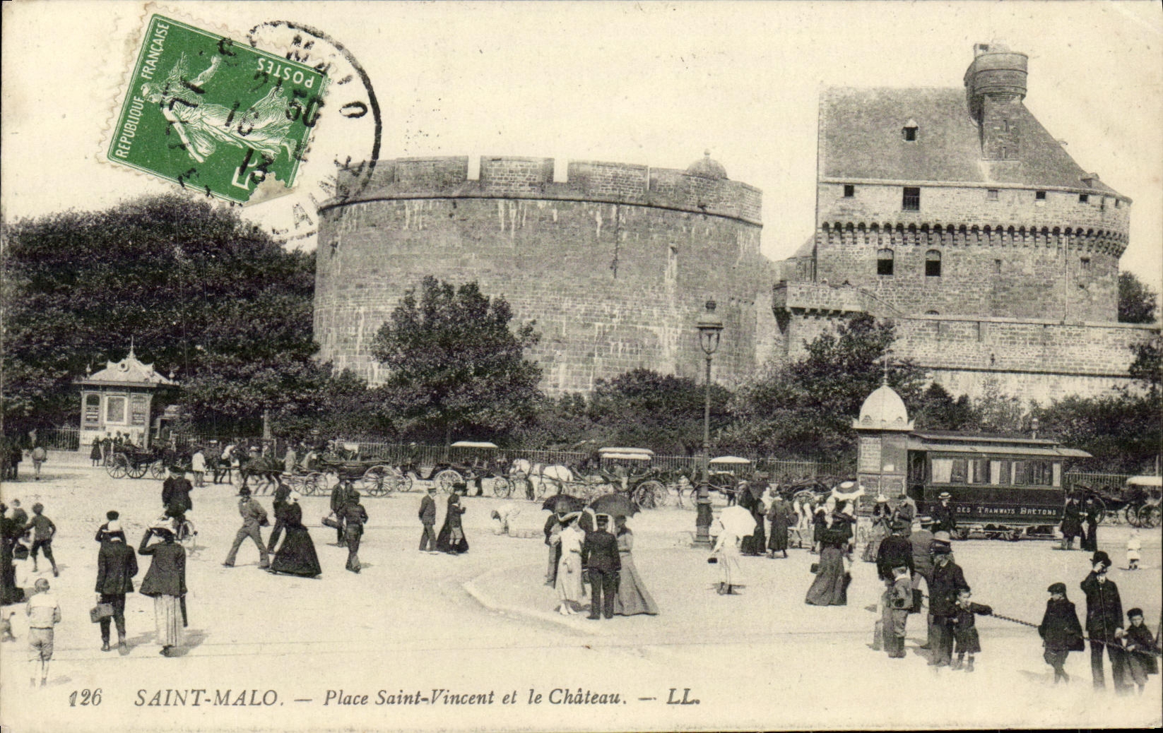 Saint-Malo — Place Saint-Vincent et le Château — LL. n°126