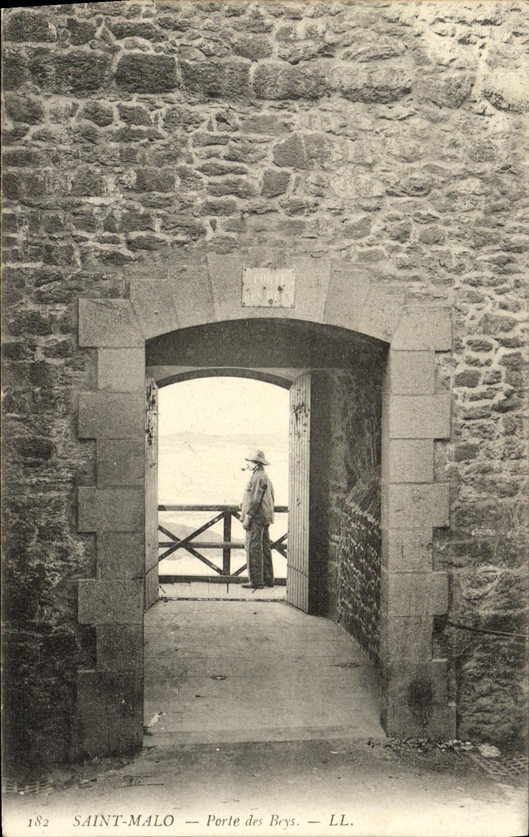 Saint-Malo — Porte des Beys — LL, n°182
