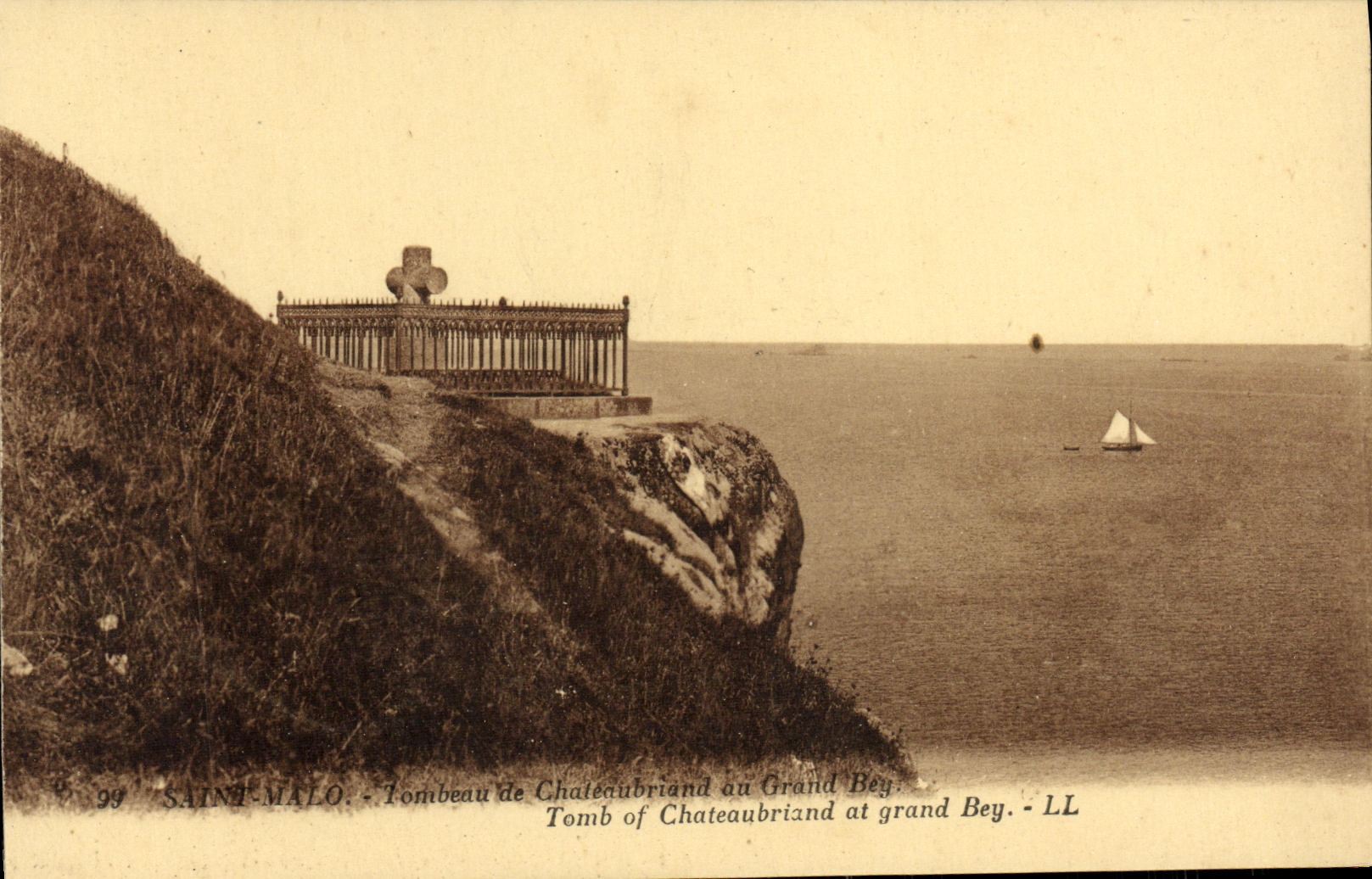 Saint-Malo - Tumba de Chateaubriand en el Grand-Bey - LL