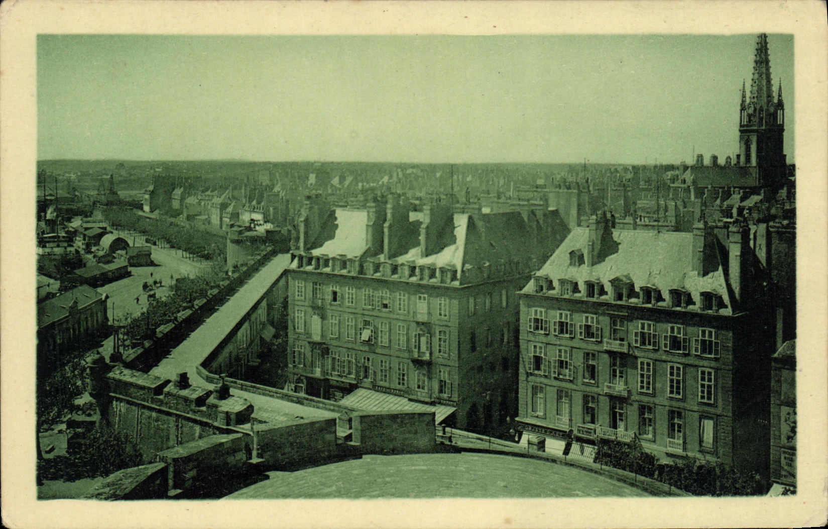 Saint-Malo — Vue générale - Les Remparts — J. Nozais, éditeur Nantes