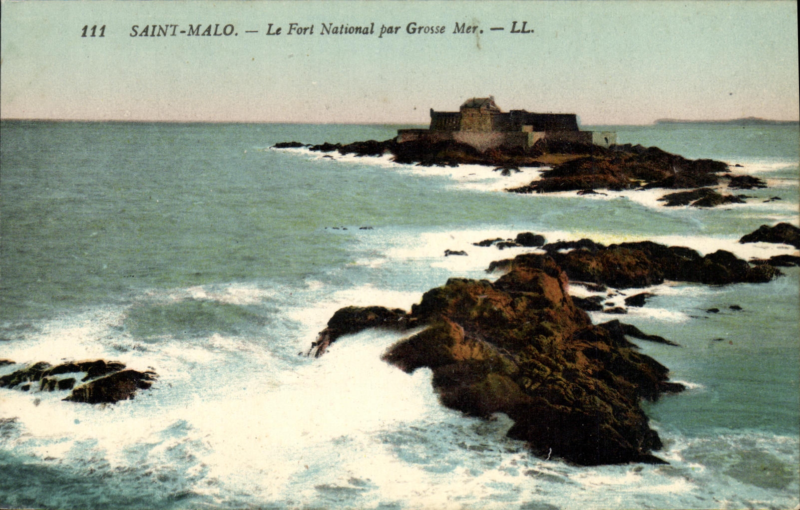 Saint-Malo — Le Fort National par Grosse Mer — LL. — N° 111