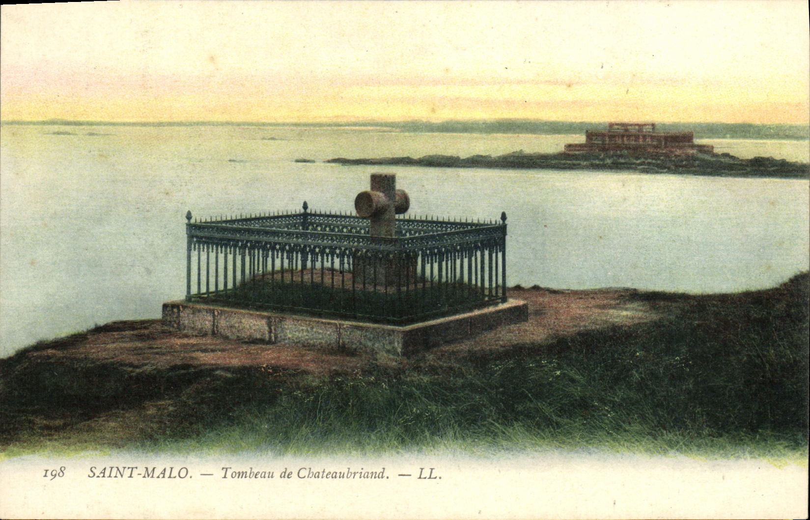Saint-Malo — Tumba de Chateaubriand — LL. — N° 198