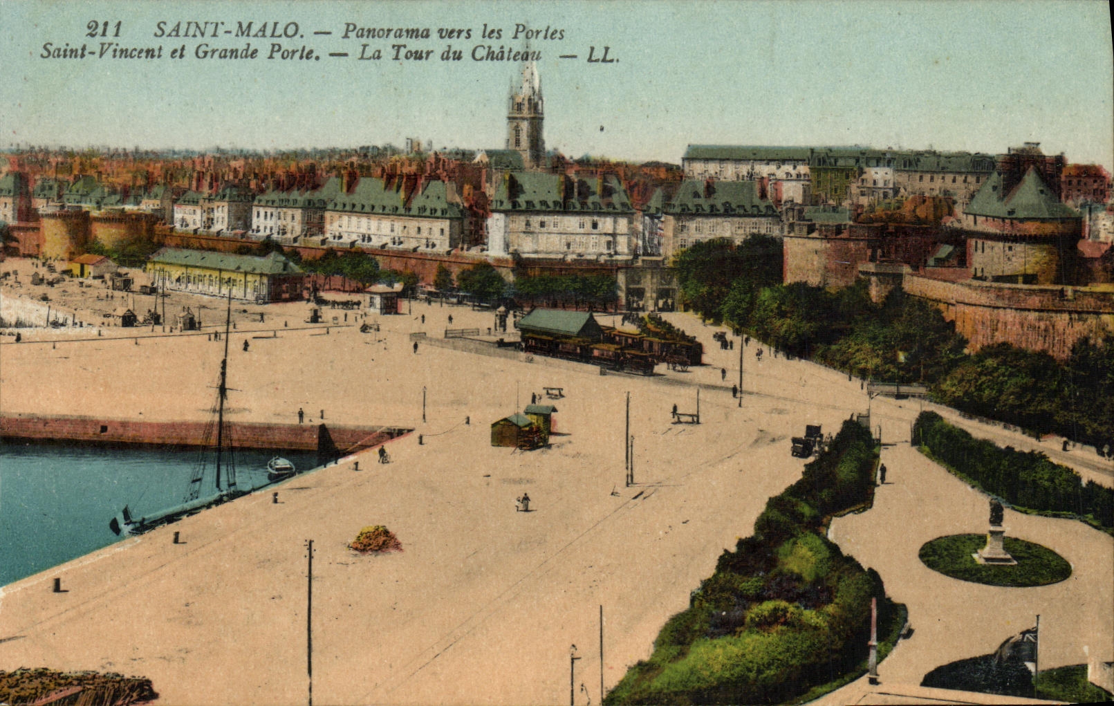 Saint-Malo — Panorama vers les Portes — Saint-Vincent et Grande Porte — La Tour du Château — LL.