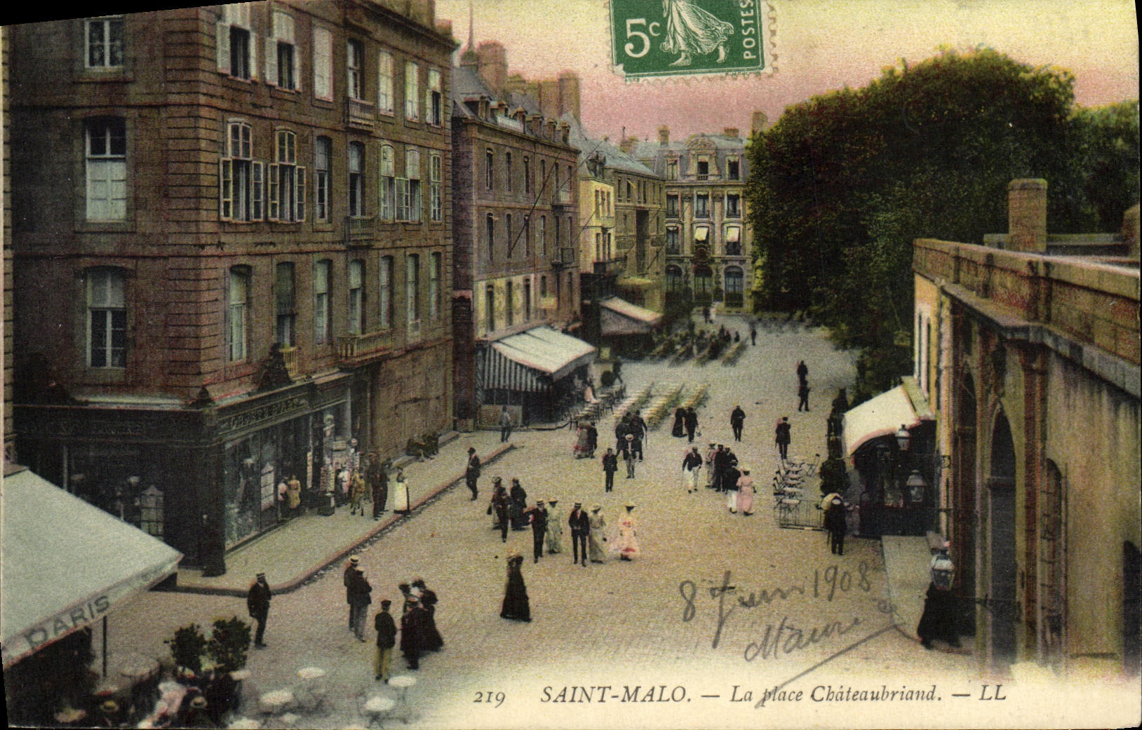 Saint-Malo — La place Châteaubriand — LL n°219