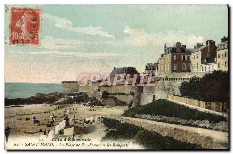 Saint-Malo - Côte d'Émeraude - La Plage de Bon-Secours et les Remparts