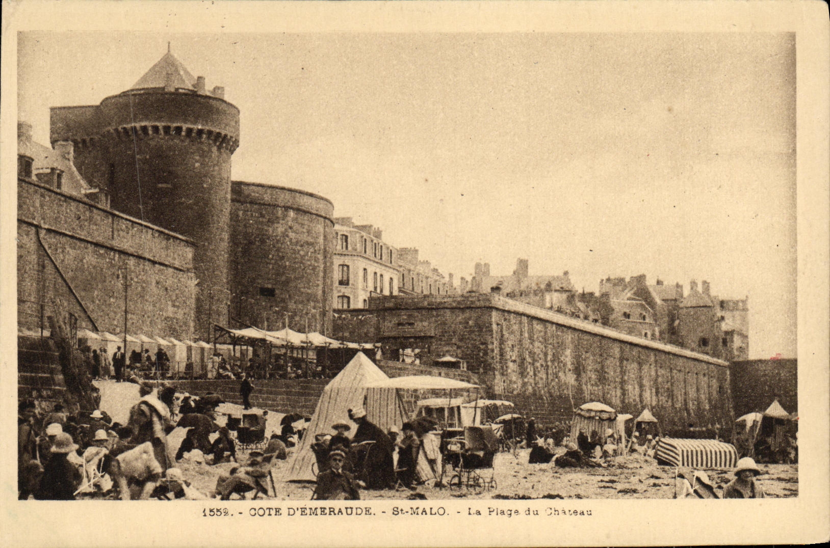 St-Malo - La Plage du Château — Côte d'Émeraude — éditeur Laurent Nol, Rennes, n° 1552