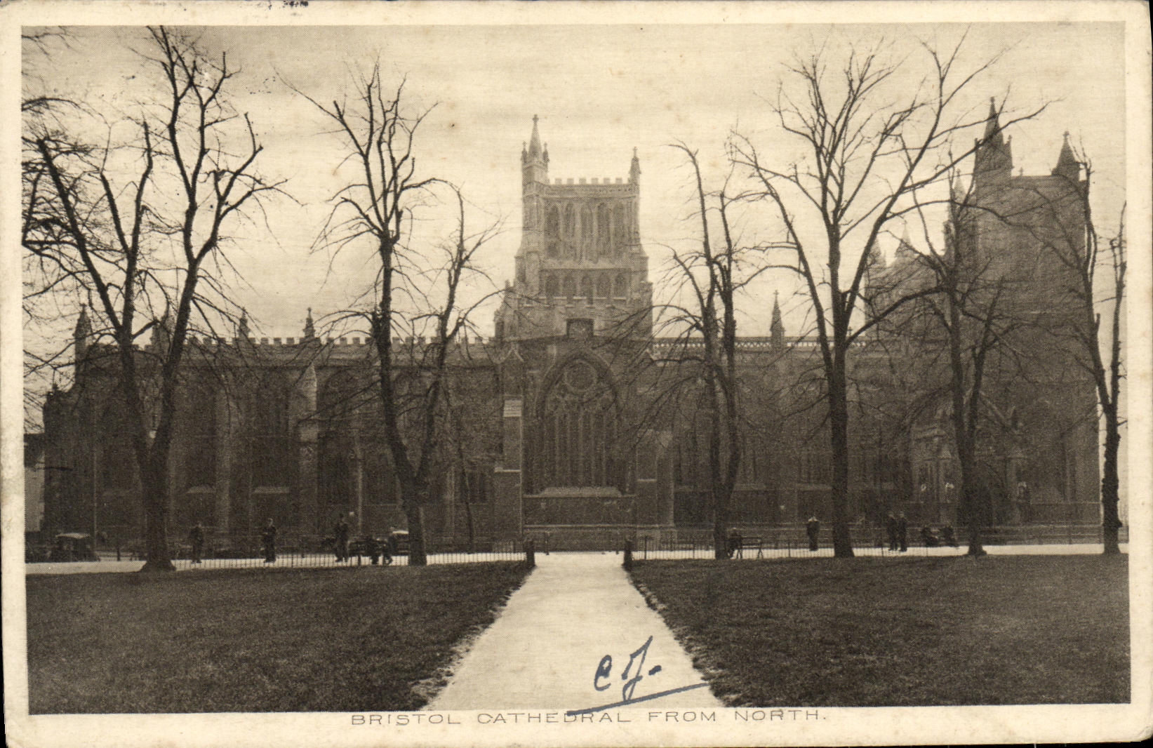 Bristol Cathedral from North — vue de la cathédrale avec arbres nus — éditeur non identifié - Anverso
