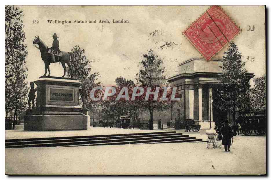 CPA London Wellington statue and arch