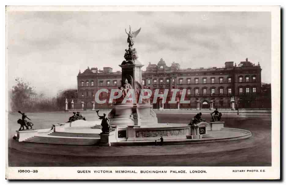 CPA Queen Victoria Memorial Buckingham Palace London 