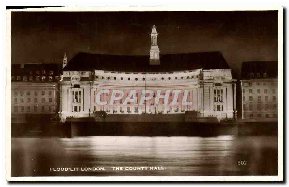 CPA London Flood Lit The County Hall