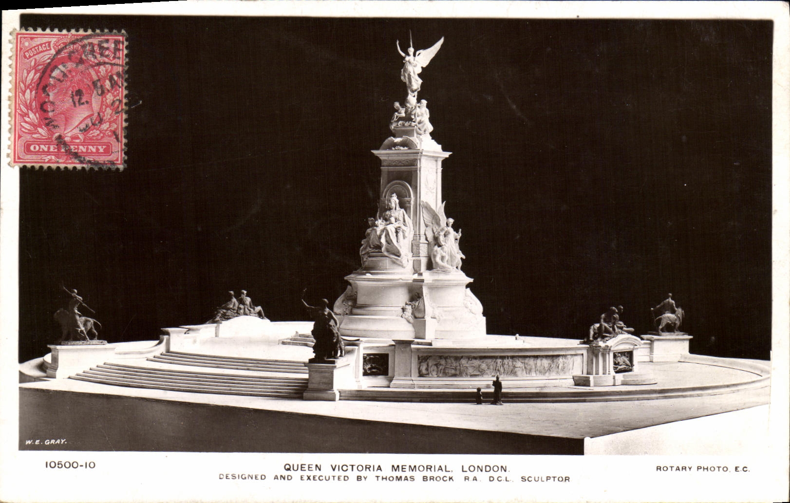 CPA London Queen Victoria Memorial London