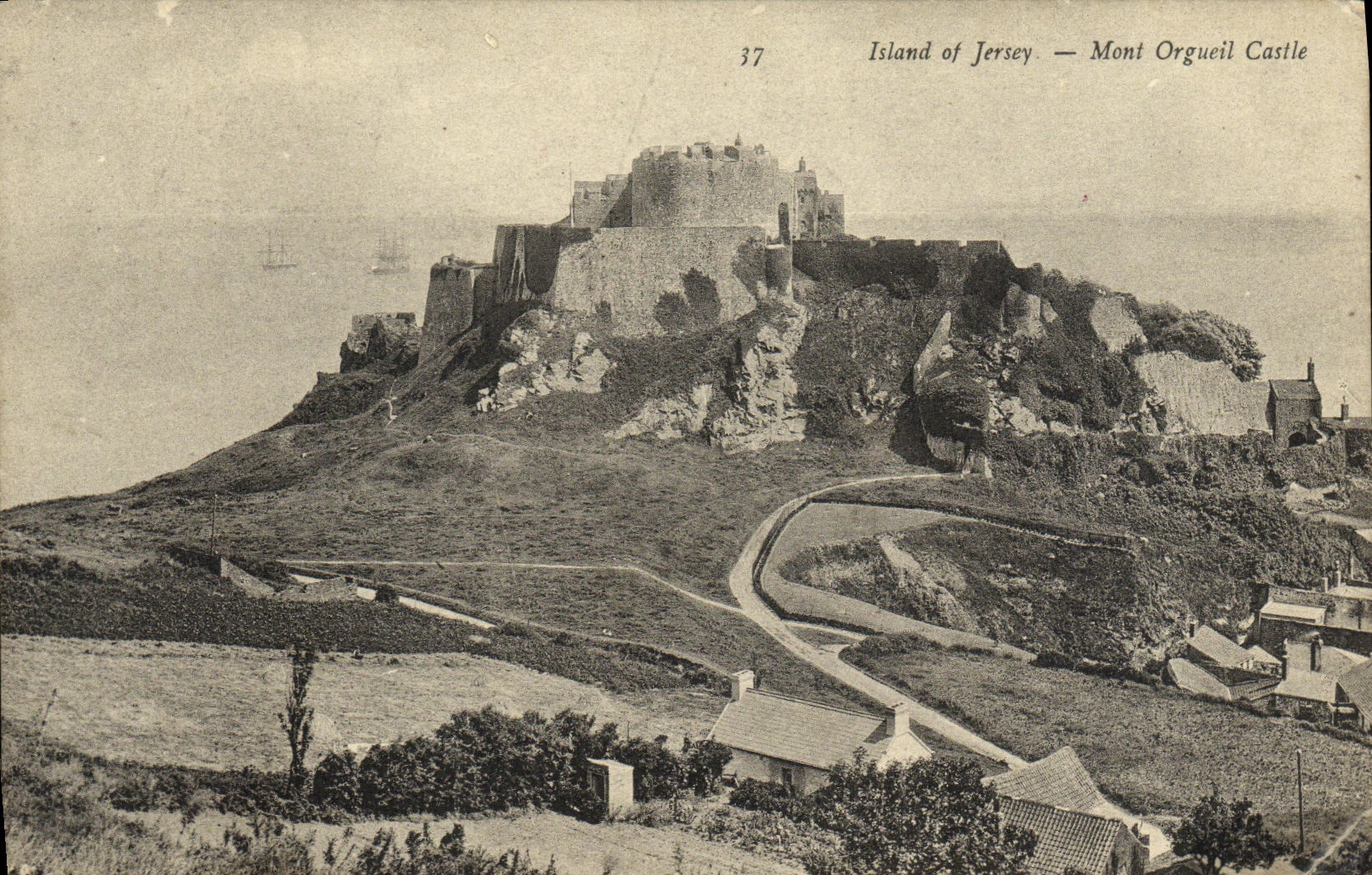CPA Jersey Island of Jersey Mont Orgueil Castle