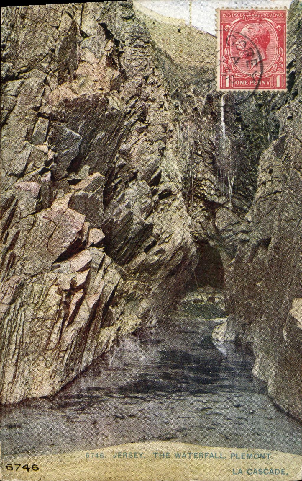 CPA Jersey The waterfall Plemont La casade
