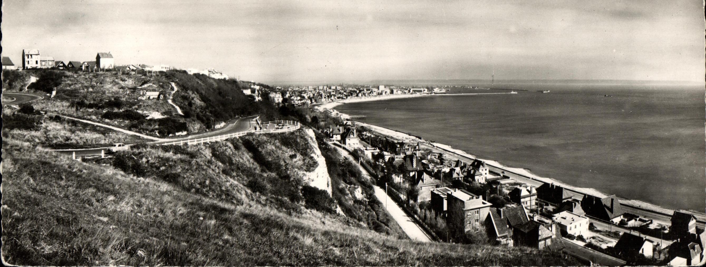 CPM La Havre Le Port et la Plage Vus de Ste Adresse