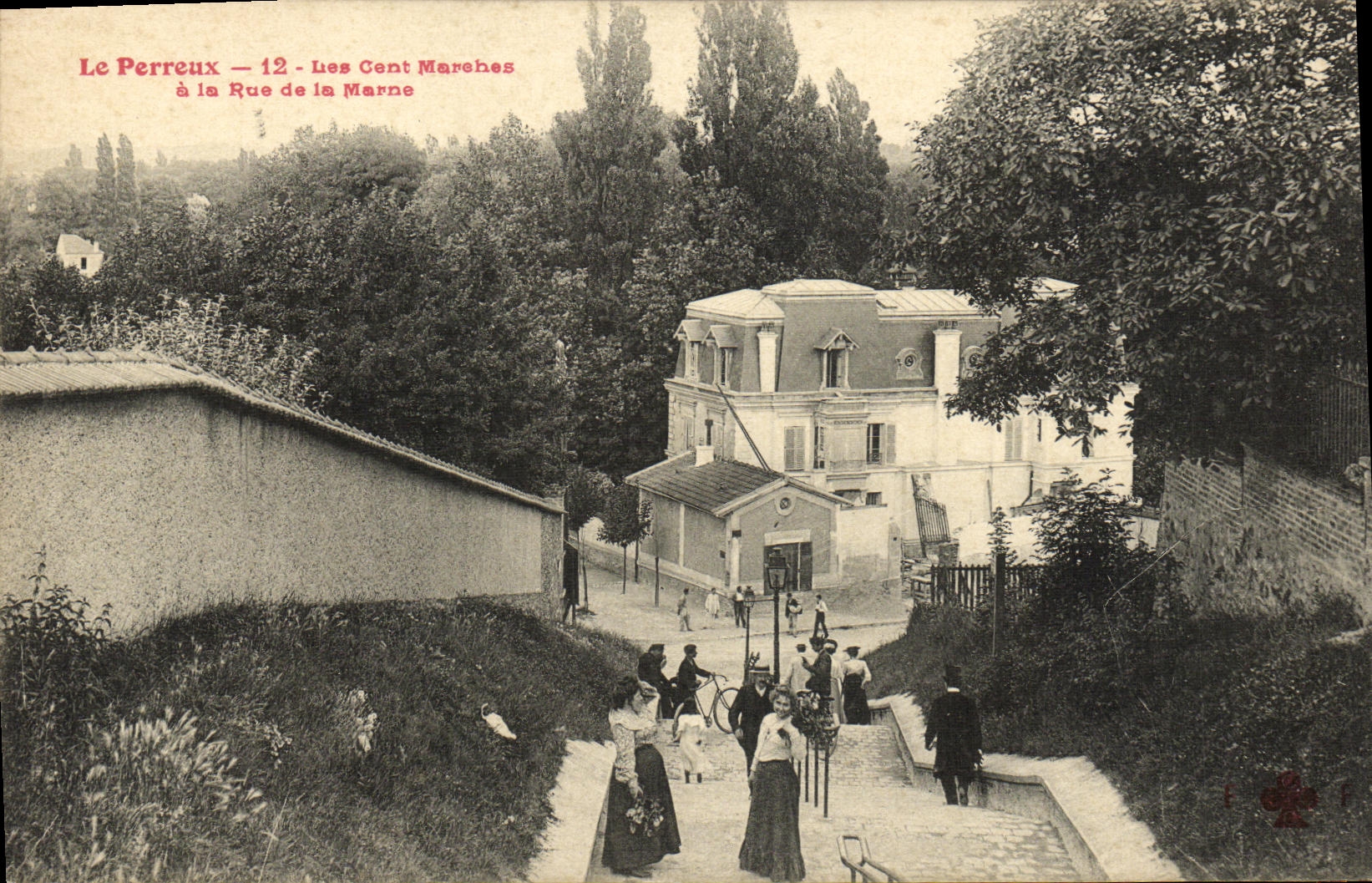 CPA Le Perreux Les Cent Marches a le Rue de la Marne