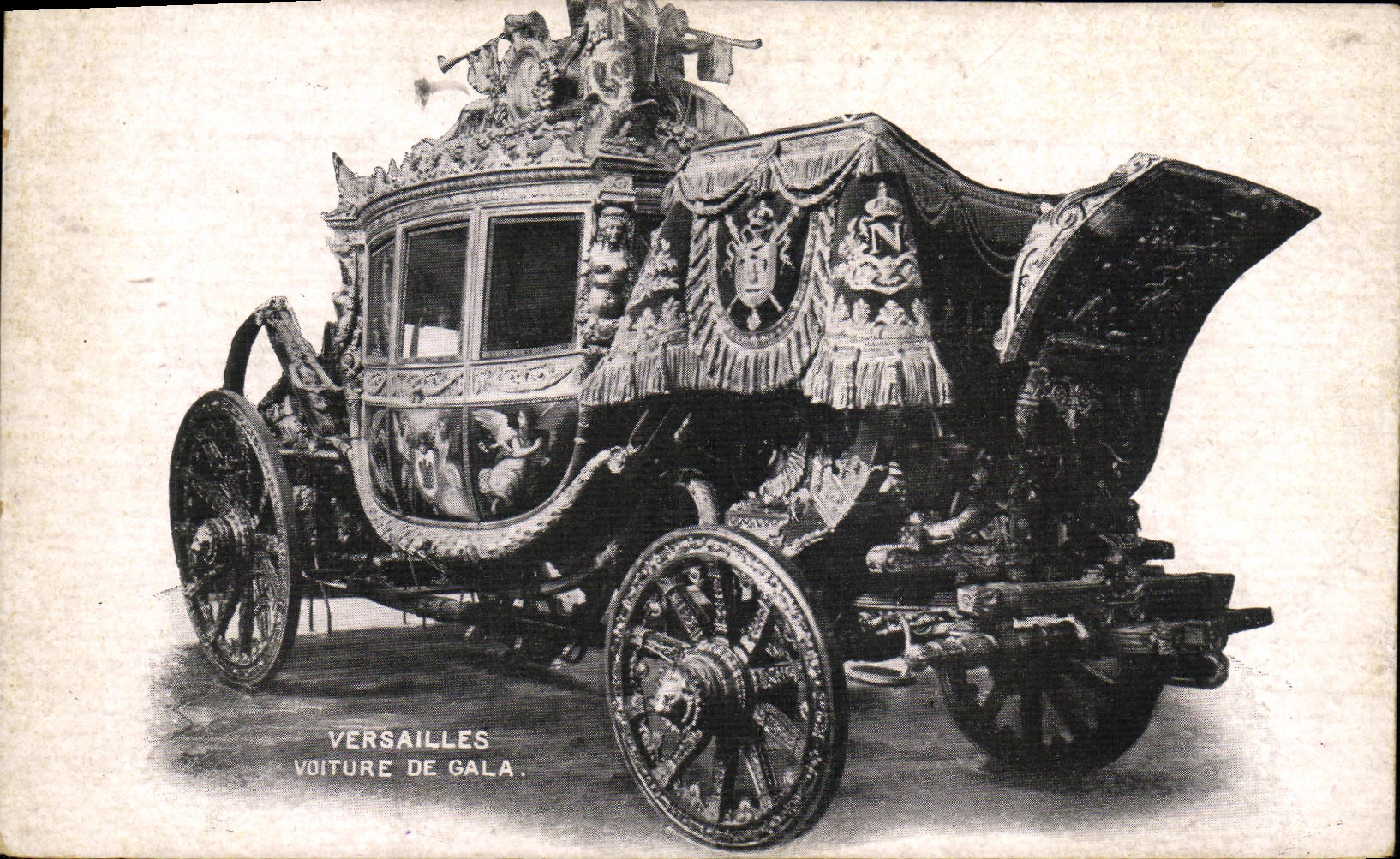 Versailles — Voiture de gala — éditeur non identifié, n° de série non visible