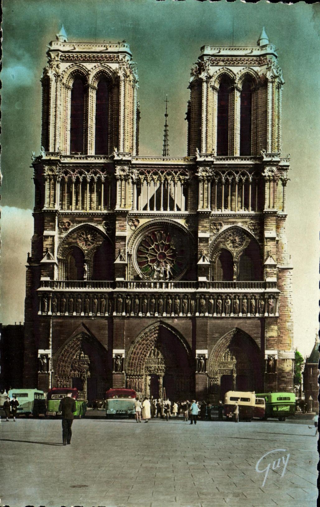 CPA Paris Eglise Notre Dame Facade de la Cathedrale