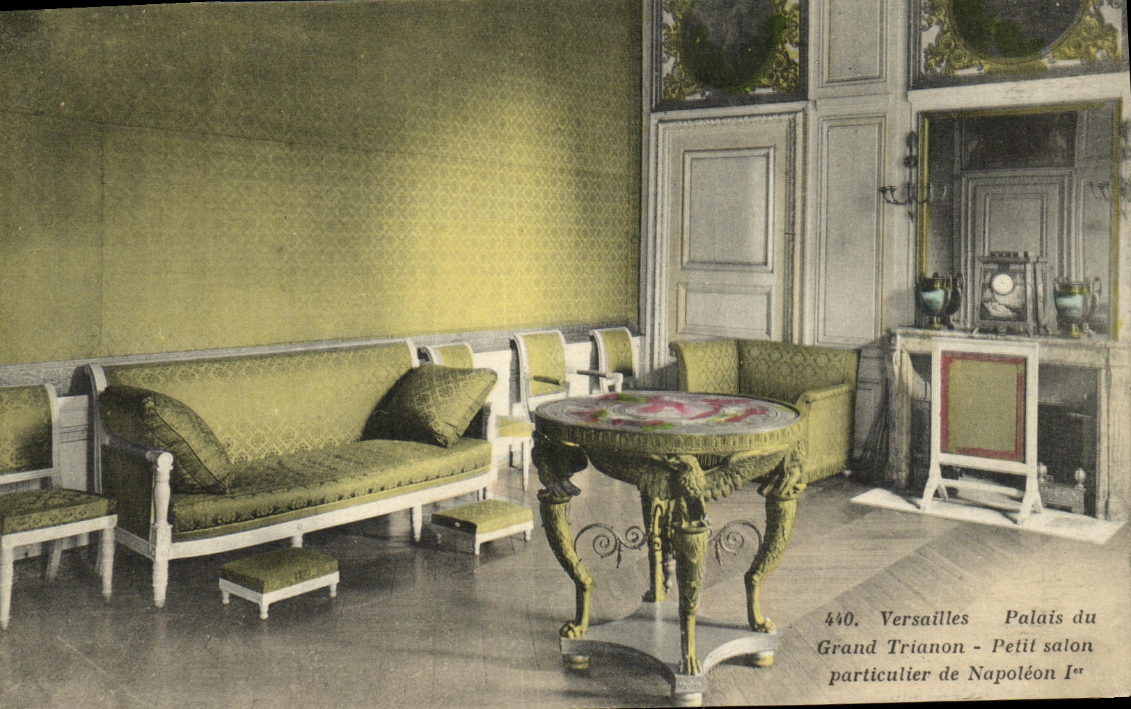 CPA Versailles Palais du Grand Trianon Petit Salon particulier de Napoleon 1er