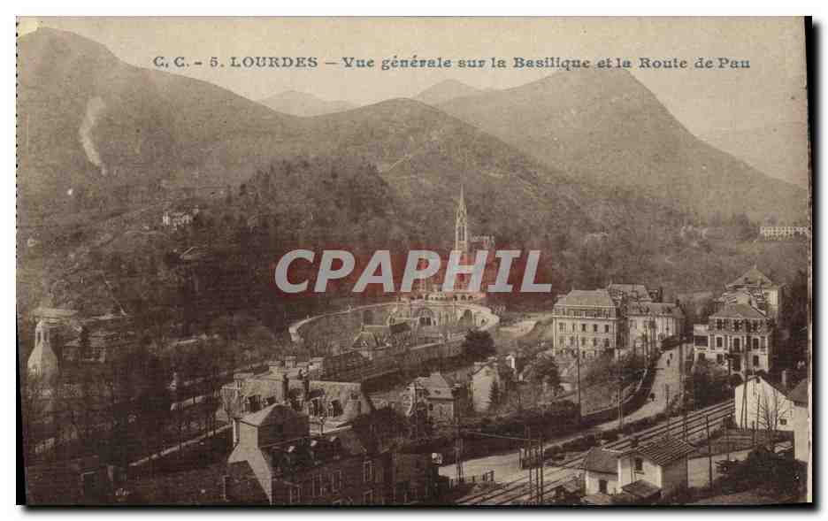 CPA Lourdes Vue generale sur la Basilique et la Route de Pau