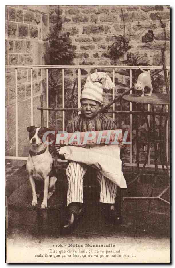 CPA La Normandie Enfant Le bonhomme Chein 