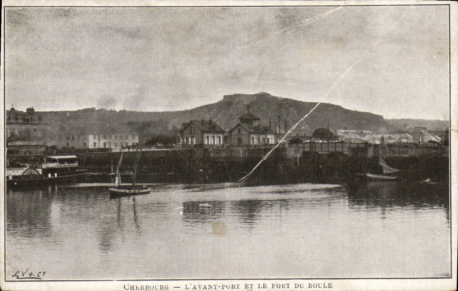 CPA Cherbourg L Avant Port et le Fort Du Boule