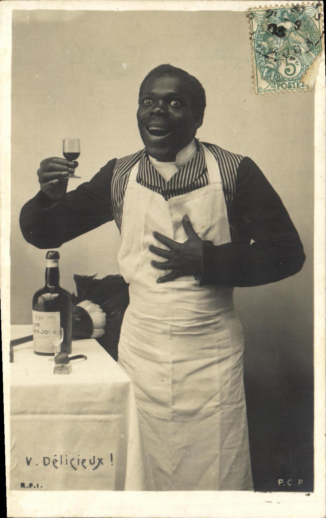 CPA Homme de couleur Noir Delicieux Sommelier Alcool