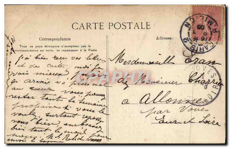 CPA Une Heuresue Rencontre Mendiant Folklore Couple — Verso