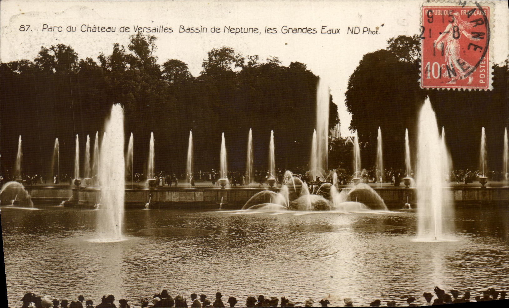 Parc du Château de Versailles — Bassin de Neptune, les Grandes Eaux — ND Phot.
