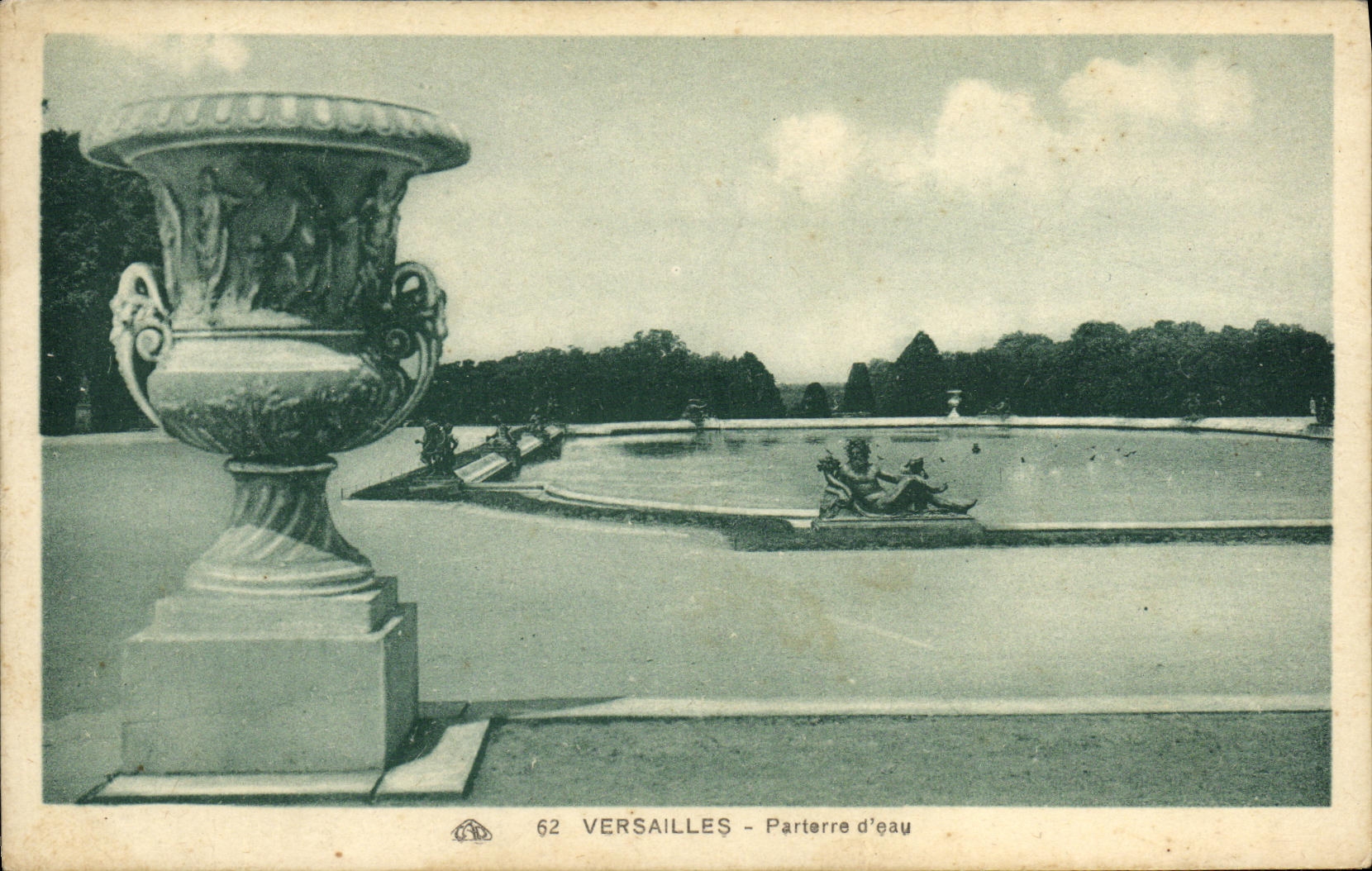 Versailles - Parterre d'eau — éditeur '62 Versailles' n°62 - Recto
