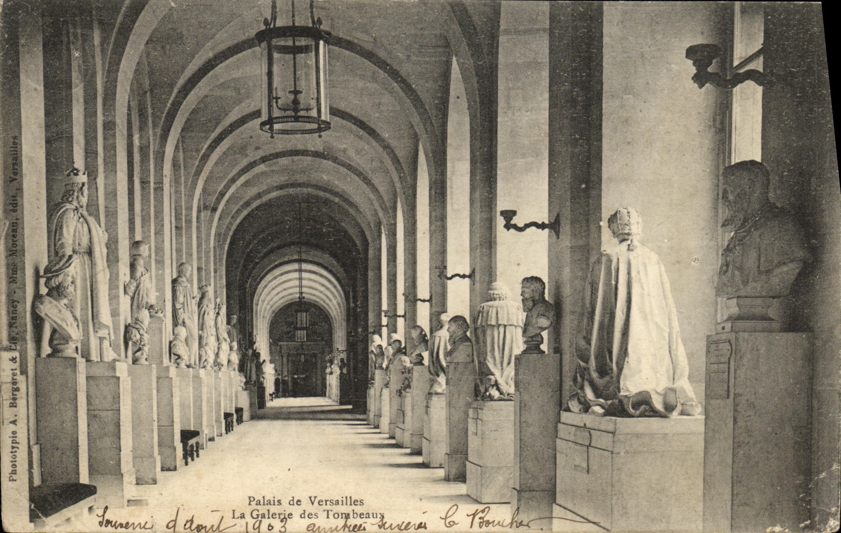 CPA Palais de Versailles La Galerie des Tombeaux
