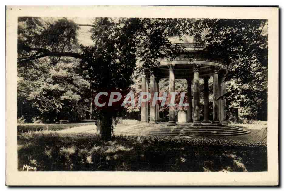 CPA Les Petits Tableaux de Versailles Le Temple de l Amour